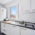 Traber 1 Sz Balkon Parkplatz & Sehr Ruhig * Leipzig