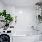 Traber 1 Sz Balkon Parkplatz & Sehr Ruhig