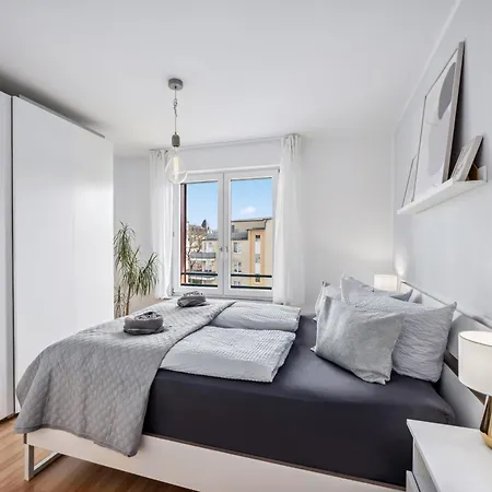 Traber 1 Sz Balkon Parkplatz & Sehr Ruhig Leipzig