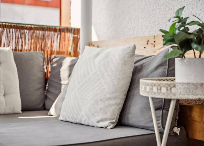 Traber 1 Sz Balkon Parkplatz & Sehr Ruhig *